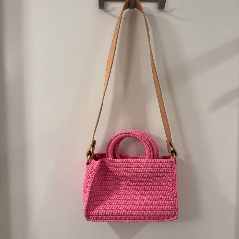 Mizele Pink Handmade Raffia Shoulder Bag